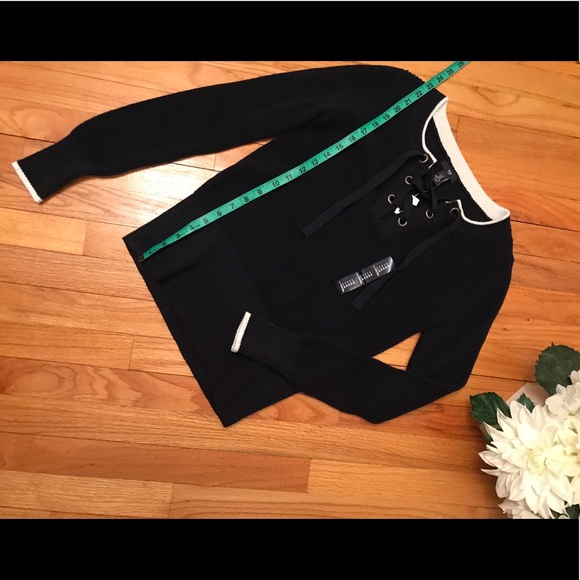 GAP FACTORY Preppy Lace-Up NavySweater! - Picture 7 of 8